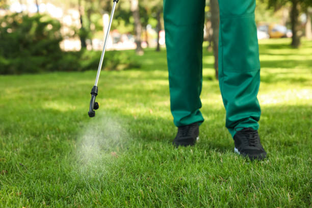 Best Wildlife Control Services  in Paris, MO